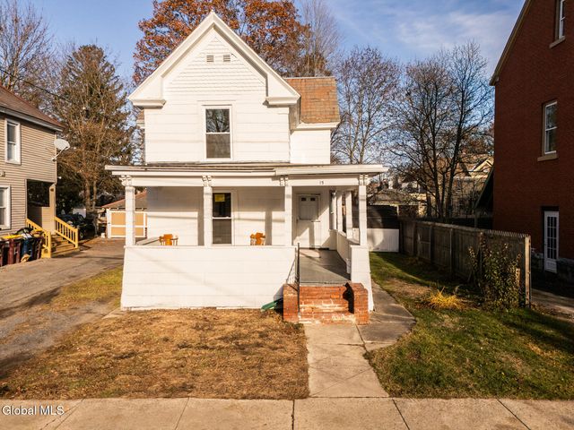 15 Garfield Street, Glens Falls, NY 12801