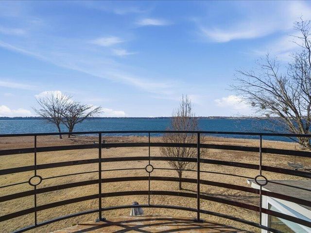 455 Water Edge, Disney, OK 74340