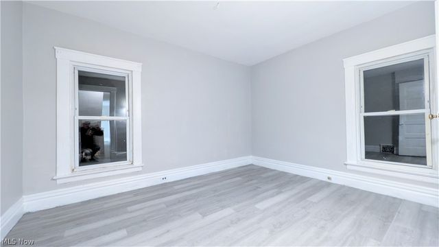 805 Main Street, Conneaut, OH 44030