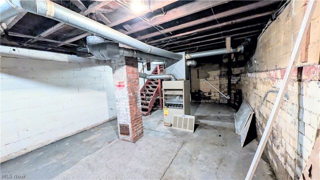 805 Main Street, Conneaut, OH 44030