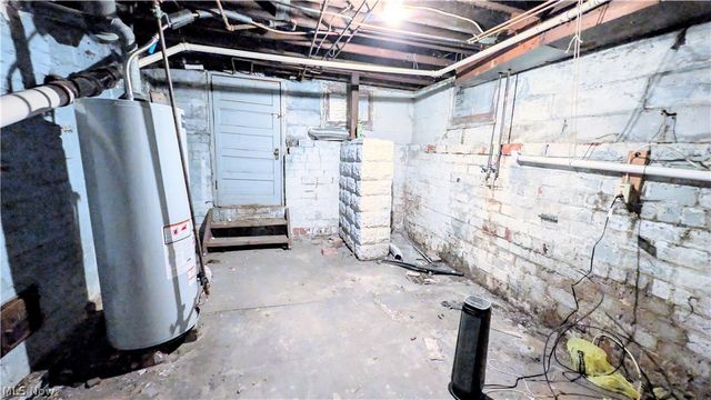 805 Main Street, Conneaut, OH 44030