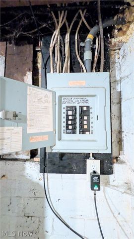 805 Main Street, Conneaut, OH 44030