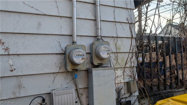 805 Main Street, Conneaut, OH 44030