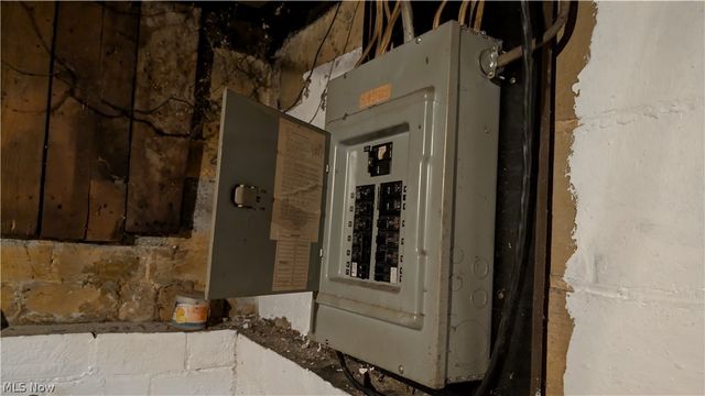 805 Main Street, Conneaut, OH 44030