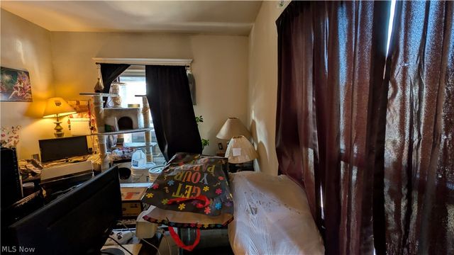 805 Main Street, Conneaut, OH 44030