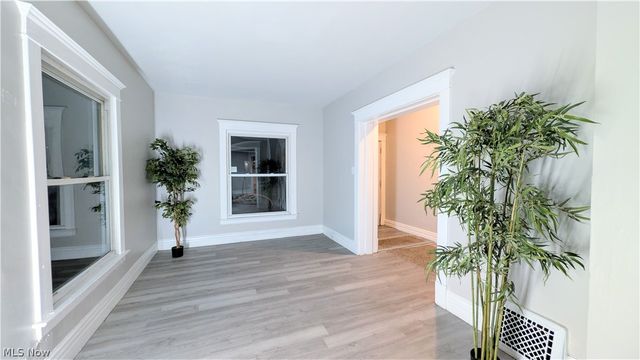 805 Main Street, Conneaut, OH 44030