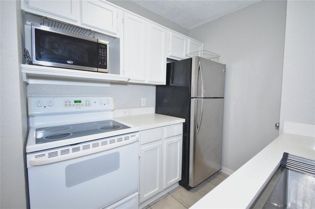 2121 Hepburn Street 722, Houston, TX 77054