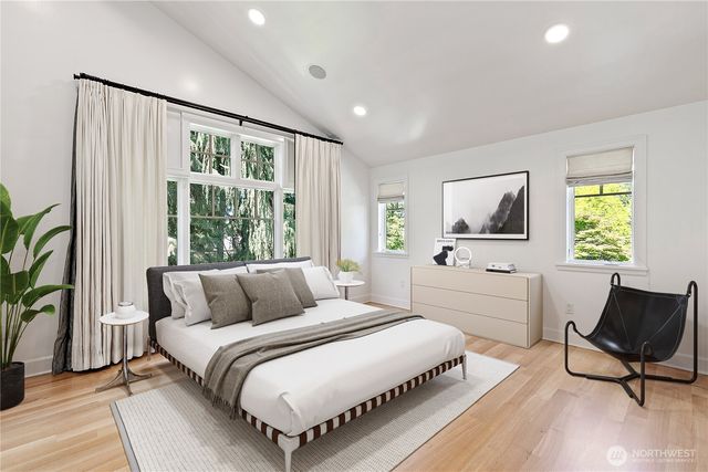 37 Tatoosh Ky, Bellevue, WA 98006