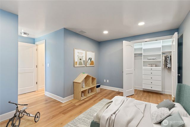 37 Tatoosh Ky, Bellevue, WA 98006