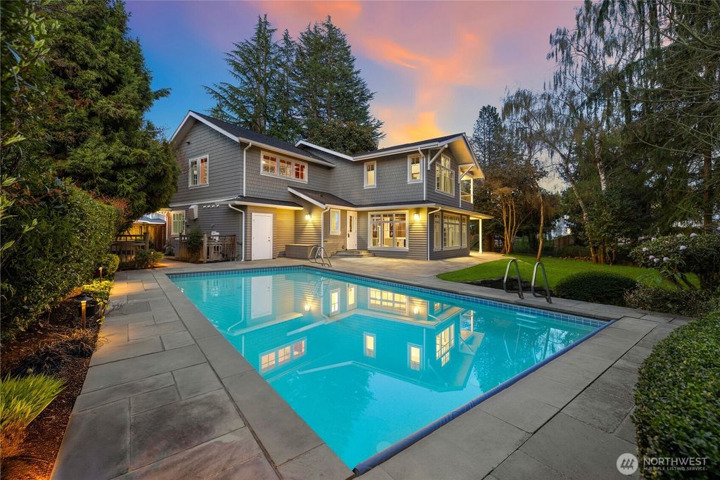 37 Tatoosh Ky, Bellevue, WA 98006