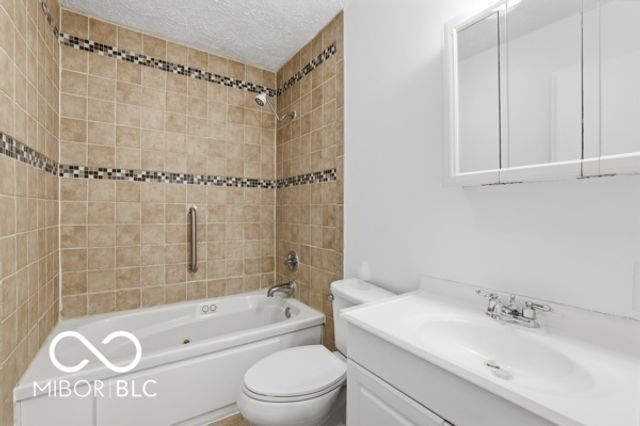 5336 Concho Drive, Indianapolis, IN 46237