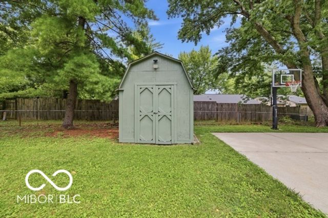 5336 Concho Drive, Indianapolis, IN 46237