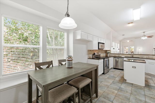 300 Conroe Circle, Lantana, TX 76226