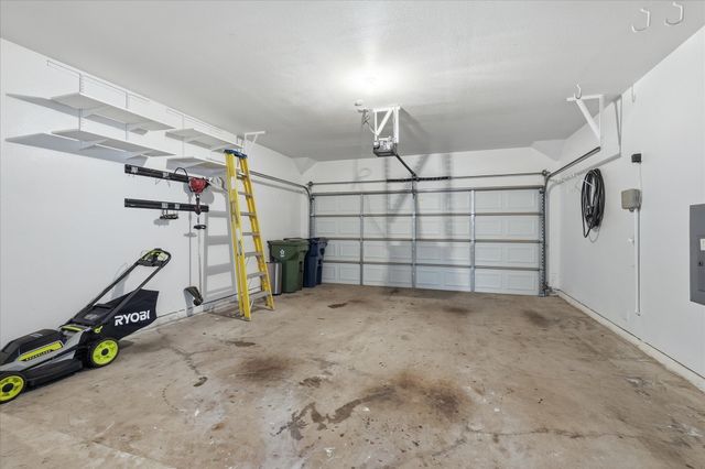 300 Conroe Circle, Lantana, TX 76226