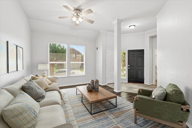 300 Conroe Circle, Lantana, TX 76226