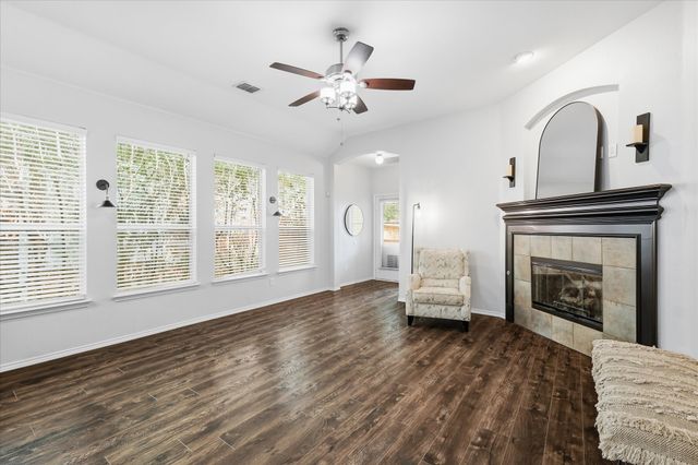300 Conroe Circle, Lantana, TX 76226
