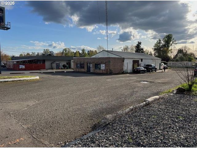 11493 Se 82ND Ave, Happy Valley, OR 97086
