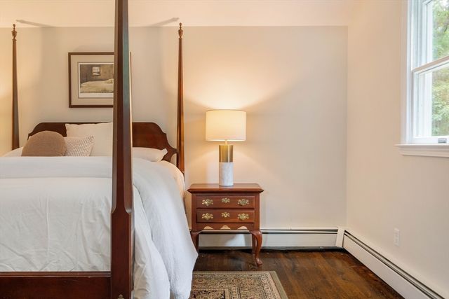 6 Gould Rd, Bedford, MA 01730