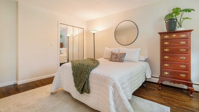 6 Gould Rd, Bedford, MA 01730