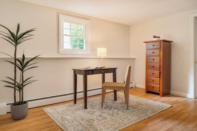 6 Gould Rd, Bedford, MA 01730