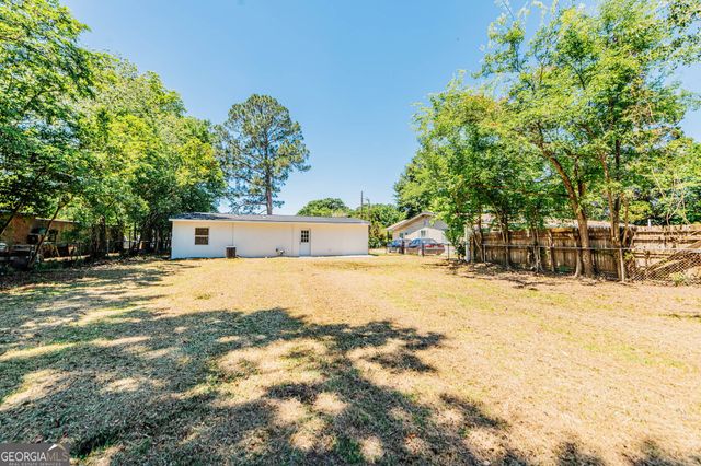 202 Elmwood Street, Warner Robins, GA 31093