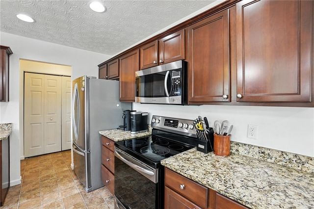 6917 Buell Lane, Dayton, OH 45424