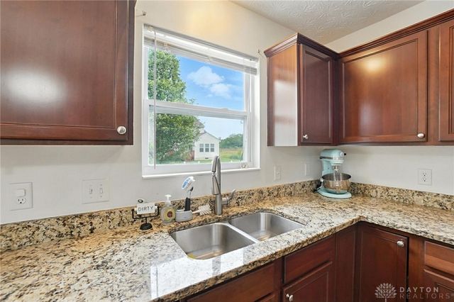 6917 Buell Lane, Dayton, OH 45424