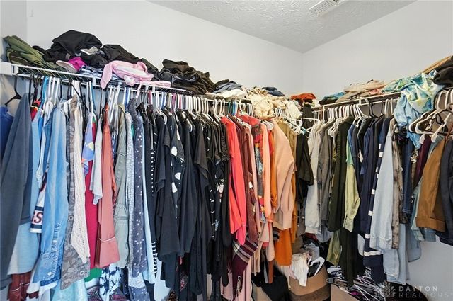 6917 Buell Lane, Dayton, OH 45424