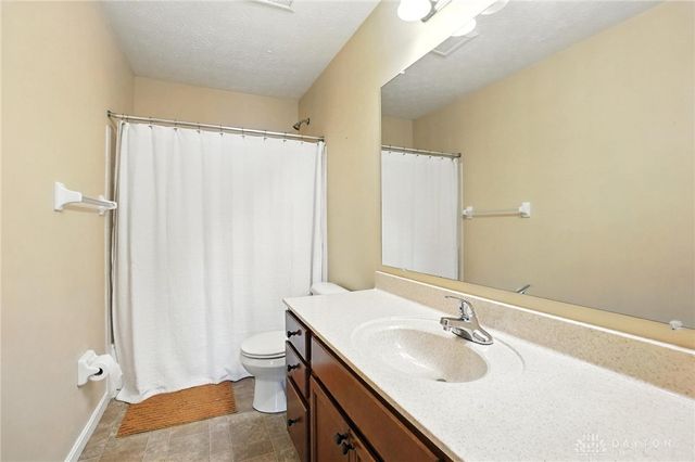 6917 Buell Lane, Dayton, OH 45424