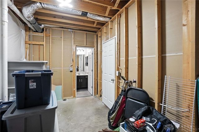 6917 Buell Lane, Dayton, OH 45424