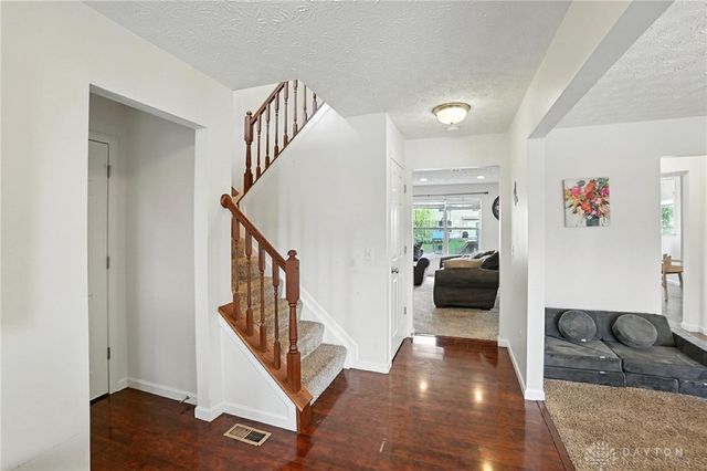 6917 Buell Lane, Dayton, OH 45424