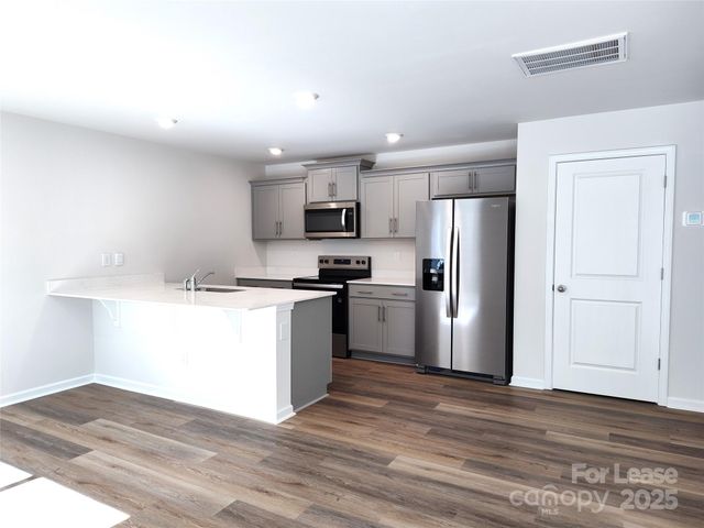 2931 Penninger Circle, Charlotte, NC 28262