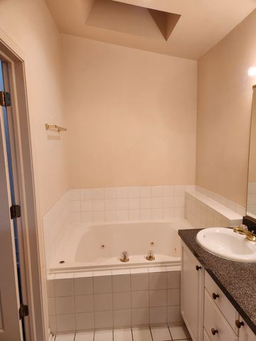 1507 W George Street, Chicago, IL 60657