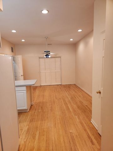 1507 W George Street, Chicago, IL 60657