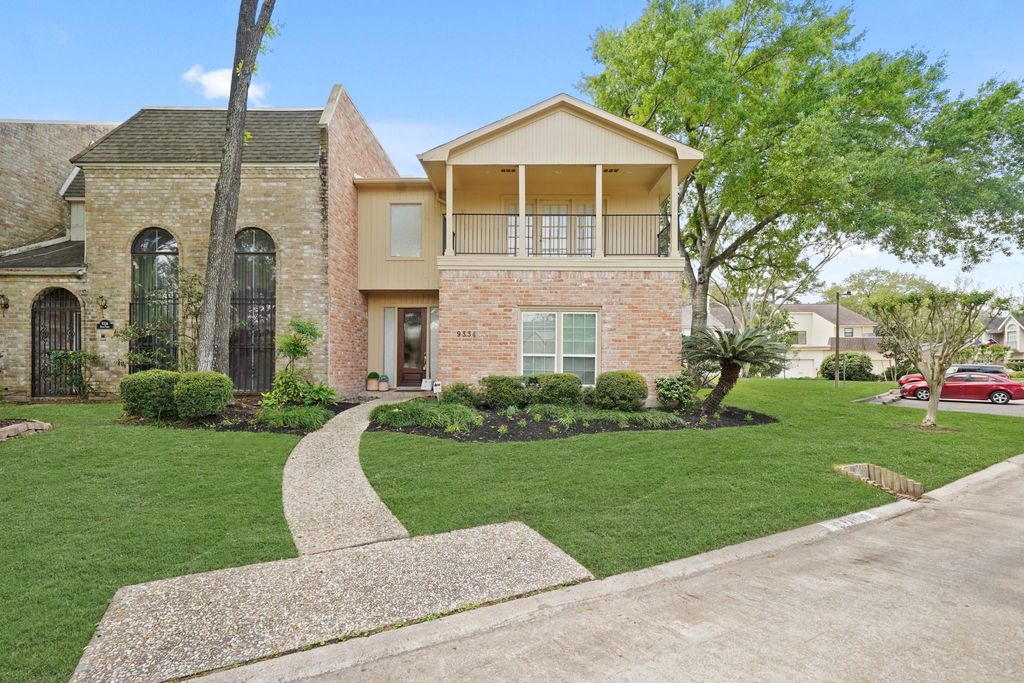 9334 Briar Forest Drive, Houston, TX 77063