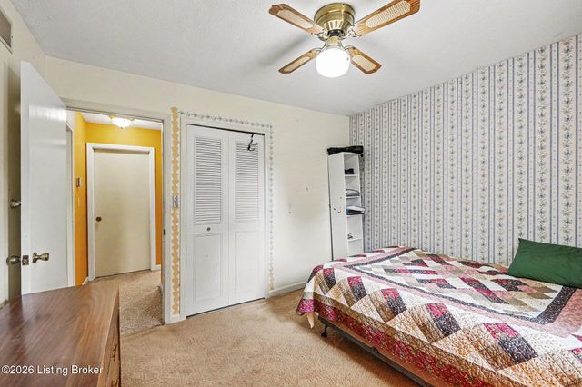 8819 Ash Ave, Pewee Valley, KY 40056