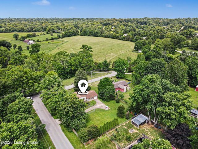 8819 Ash Ave, Pewee Valley, KY 40056