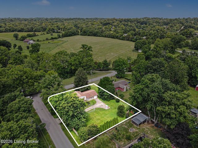 8819 Ash Ave, Pewee Valley, KY 40056