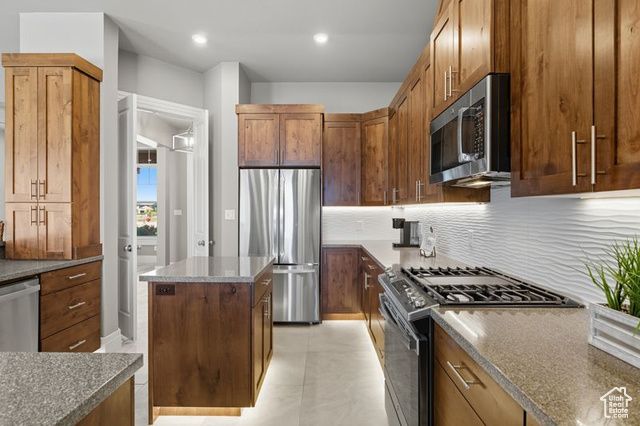 865 S CLIFFS DR, Cedar City, UT 84720