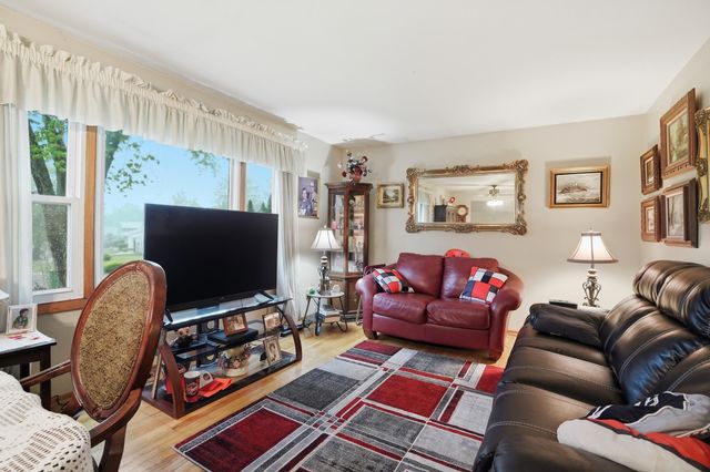 7055 Van Buren Street, Merrillville, IN 46410