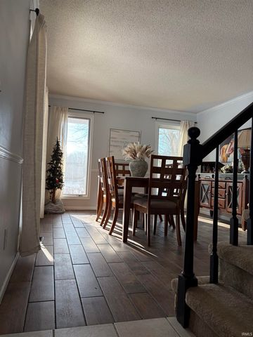 10501 N B Drive, Kendallville, IN 46755