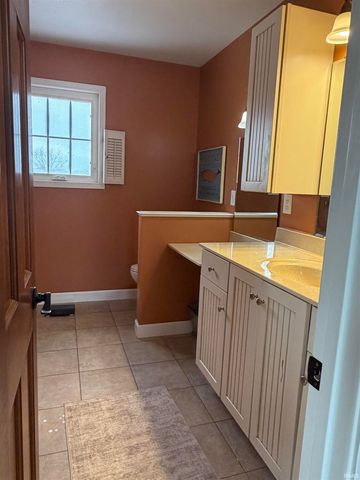 10501 N B Drive, Kendallville, IN 46755