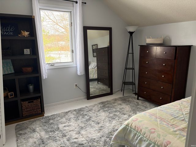 10501 N B Drive, Kendallville, IN 46755