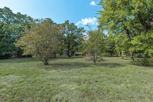 106 Hammer Road, Eustace, TX 75124