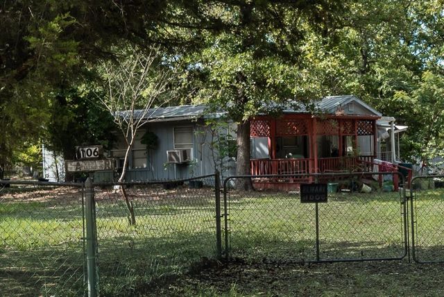 106 Hammer Road, Eustace, TX 75124