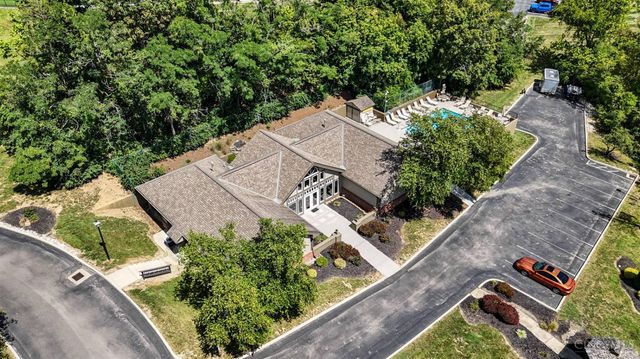 10555 Montgomery Road, Montgomery, OH 45242