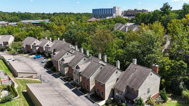 10555 Montgomery Road, Montgomery, OH 45242