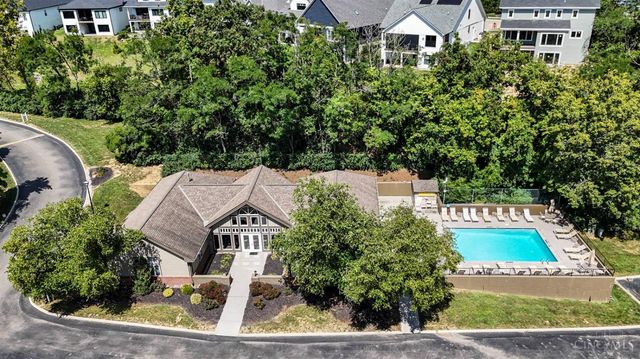 10555 Montgomery Road, Montgomery, OH 45242