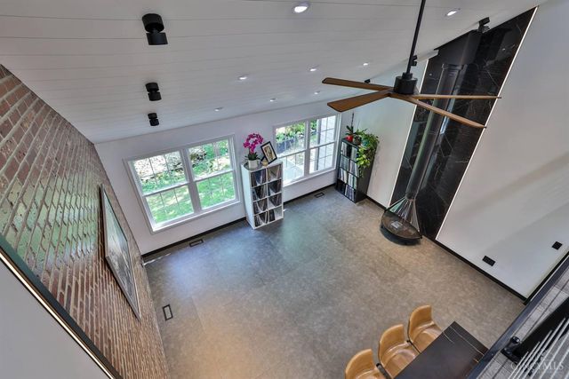 10555 Montgomery Road, Montgomery, OH 45242