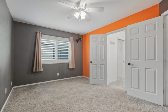 208 Rector Ln, Modesto, CA 95357